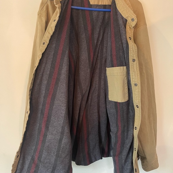 Tan Heavyweight Carhartt Work Jacket. Great Condition. 2xl Tall. - Picture 2 of 2